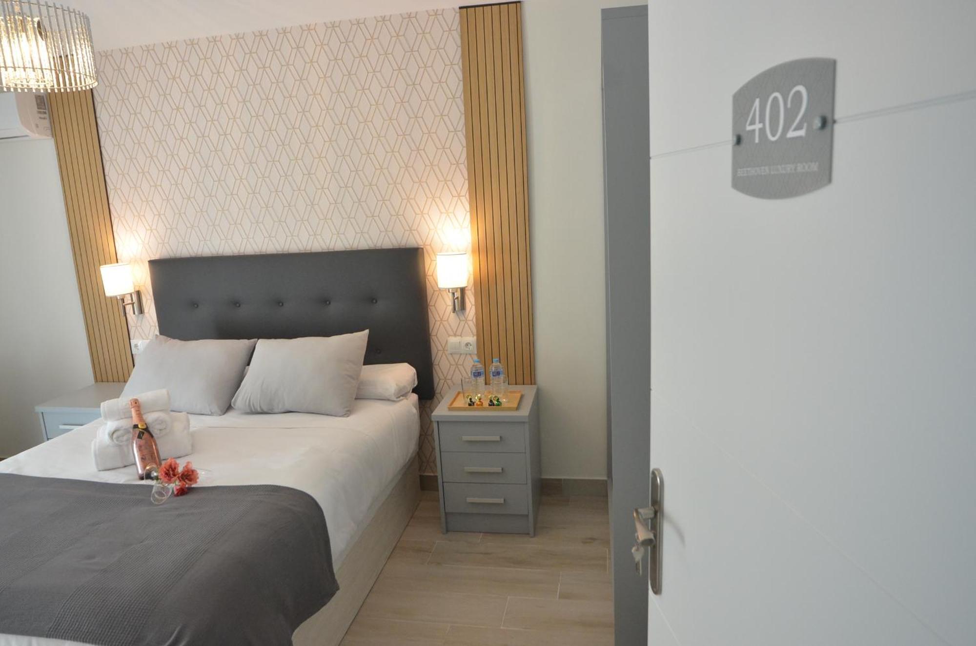 Alojamiento Beethoven Luxury Μάλαγα Εξωτερικό φωτογραφία